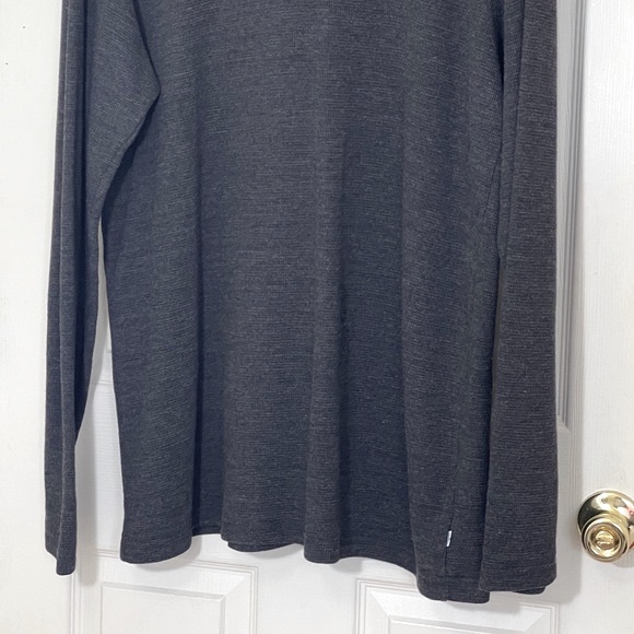 Levi’s Solid Gray Long Sleeve T-Shirt   Size: XXL - Picture 2 of 5